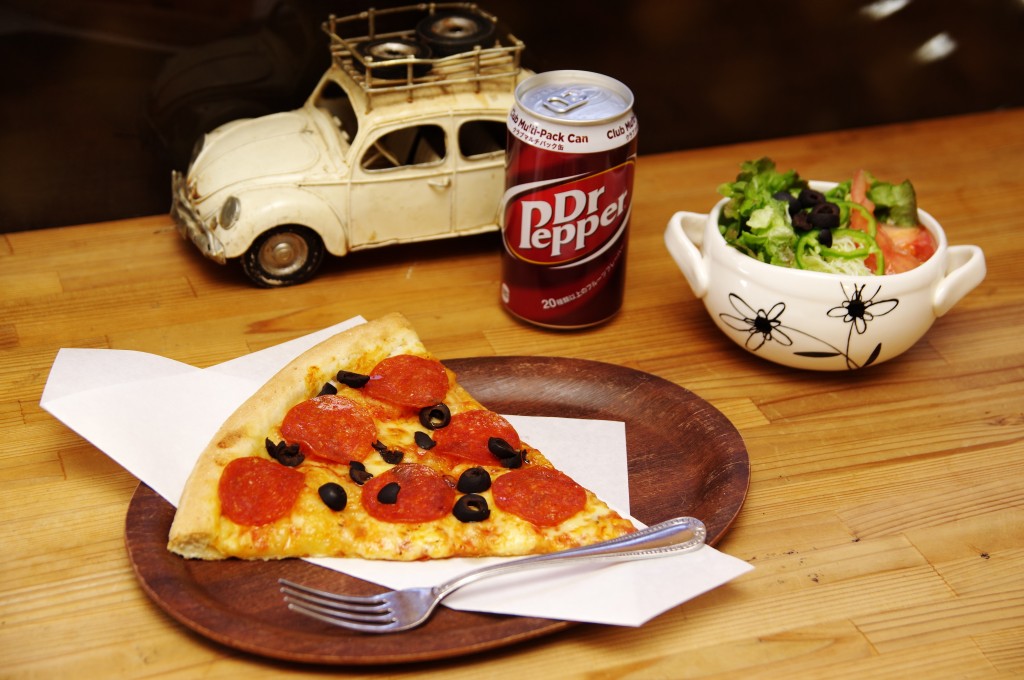 昼でもムショーに食べたくなる あのピザをランチで 日刊あわわ