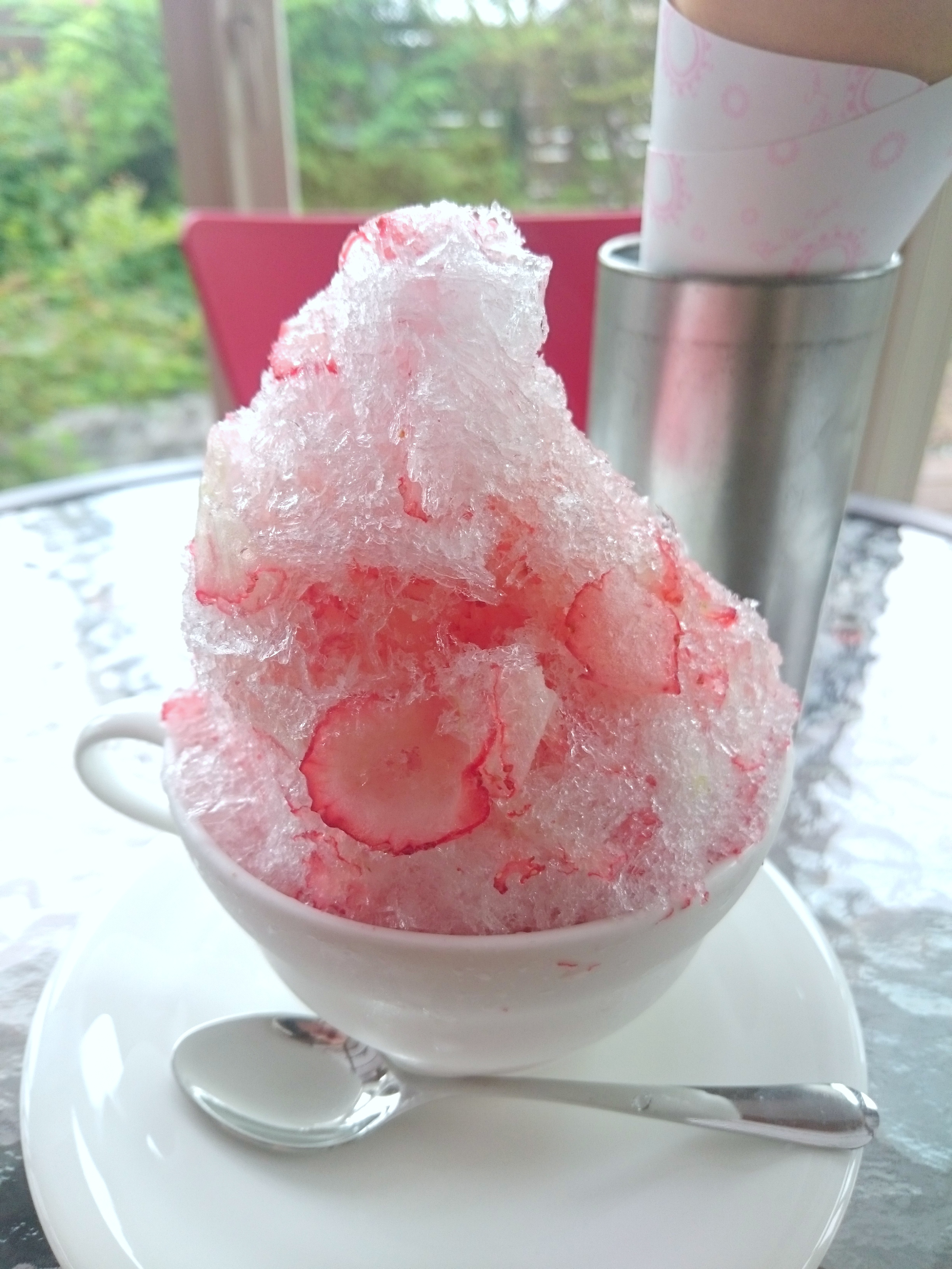 苺まるごと そのまんま 平日限定のワイルドな かき氷 を初体験してきた 日刊あわわ