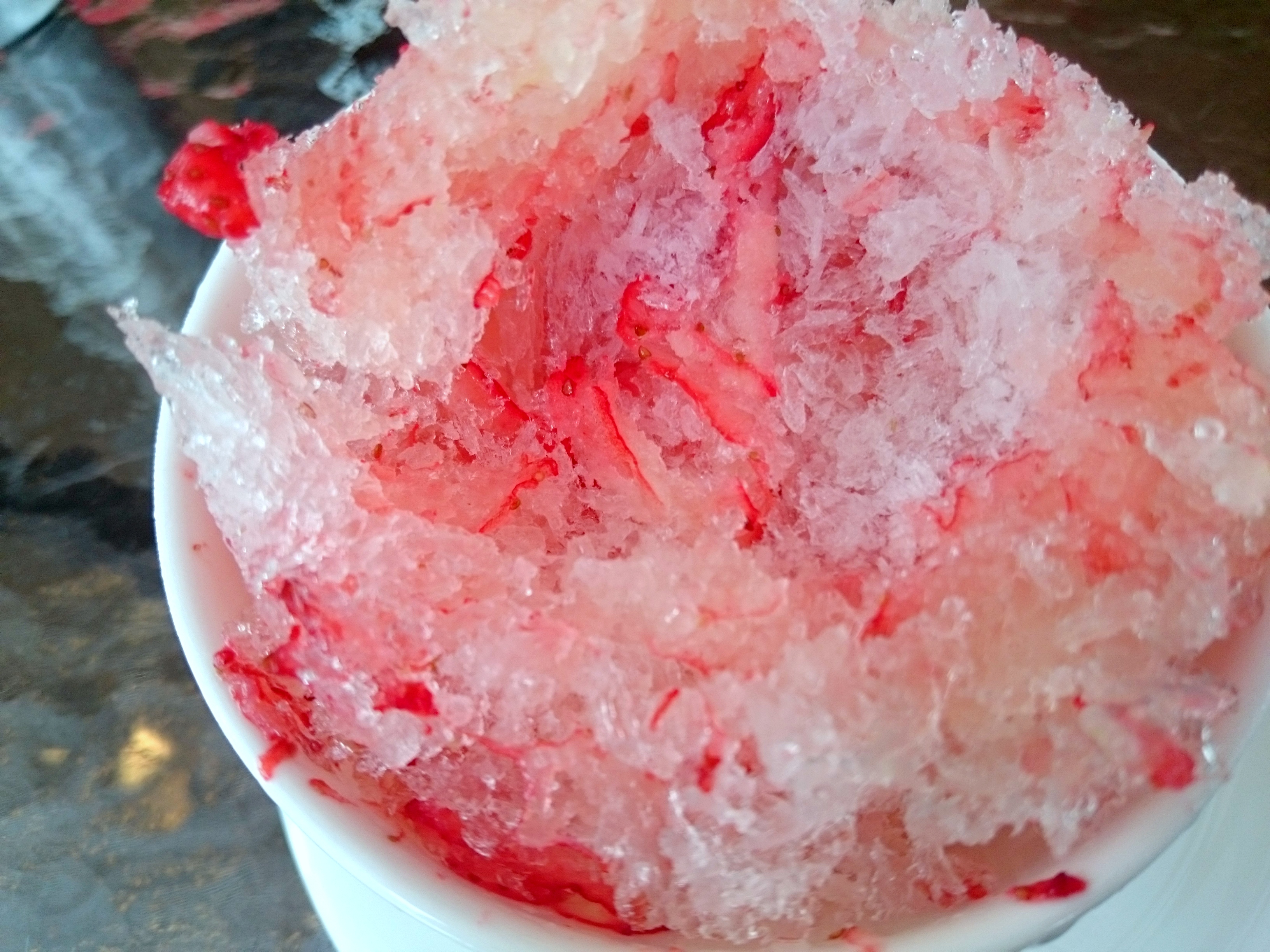 苺まるごと そのまんま 平日限定のワイルドな かき氷 を初体験してきた 日刊あわわ