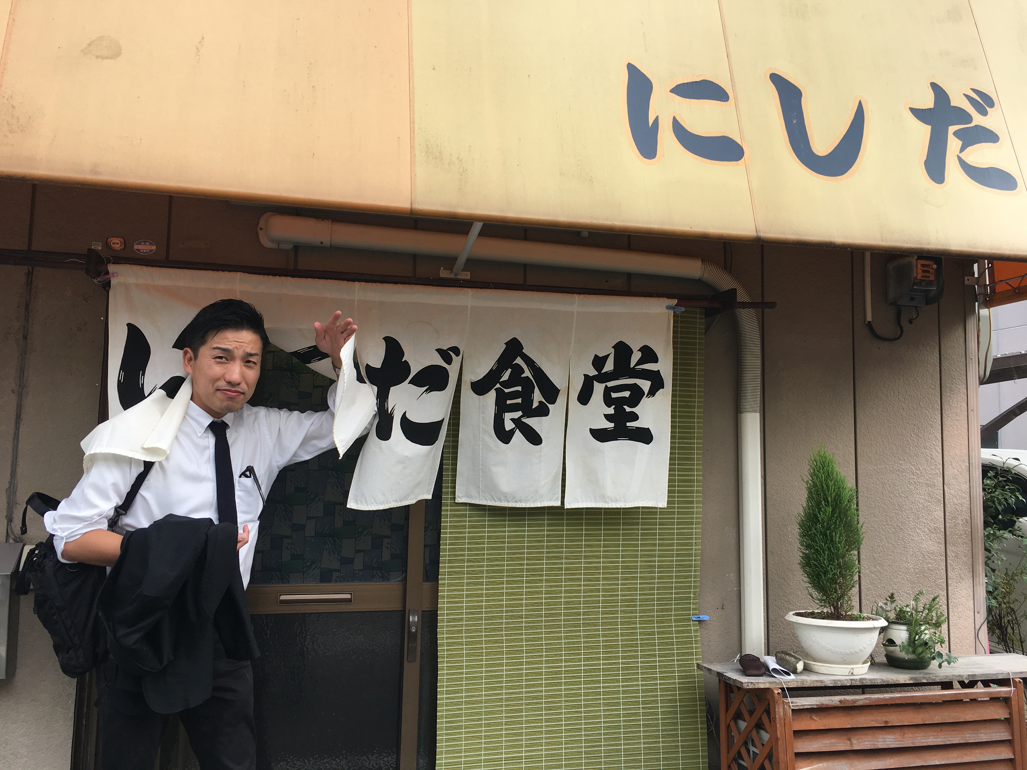 あわわ的孤独のグルメ 秋田町ピリ辛ウィンナと刺身 日刊あわわ