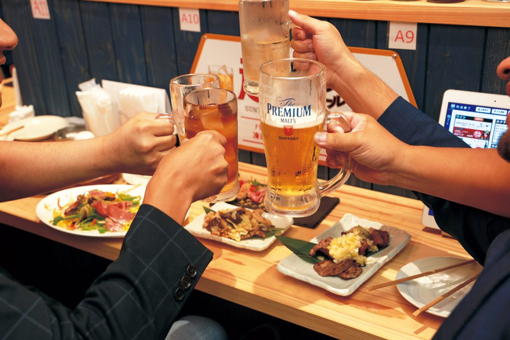 徳島市 阿波横丁 徳島の酒場に新しい風 個性的で素敵な店が集結 すべての料理が一つのテーブルで楽しめる ワイワイ雰囲気盛り上がる 6店舗ぜんぶ紹介 日刊あわわ 徳島市 阿波横丁 徳島の酒場に新しい風 個性的で素敵な店が集結 すべての料理が一つのテーブルで楽しめる ワイワイ雰囲気盛り上がる 6店舗ぜんぶ紹介 日刊あわわ