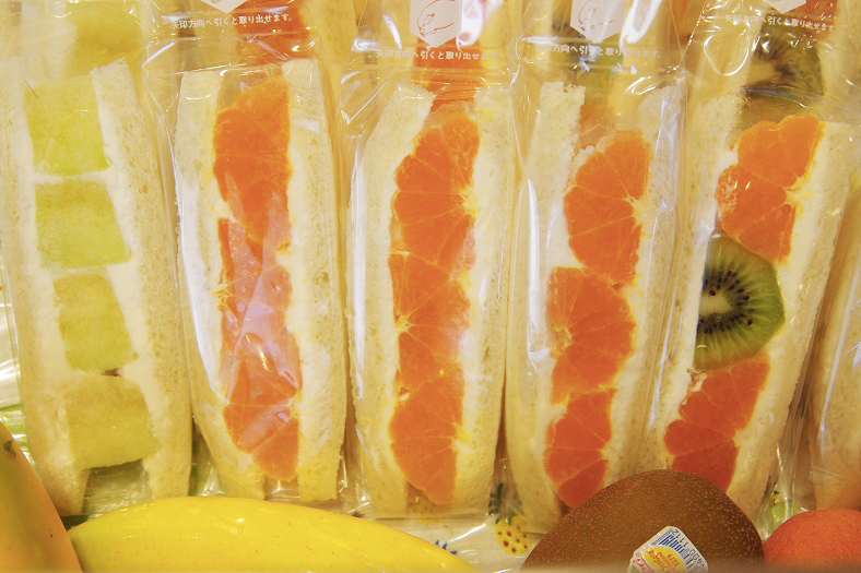 徳島市 パパベル住吉店 人気ベーカリーに 映え 間違いなし 大注目の新作フルーツサンドが登場しましたよー 日刊あわわ