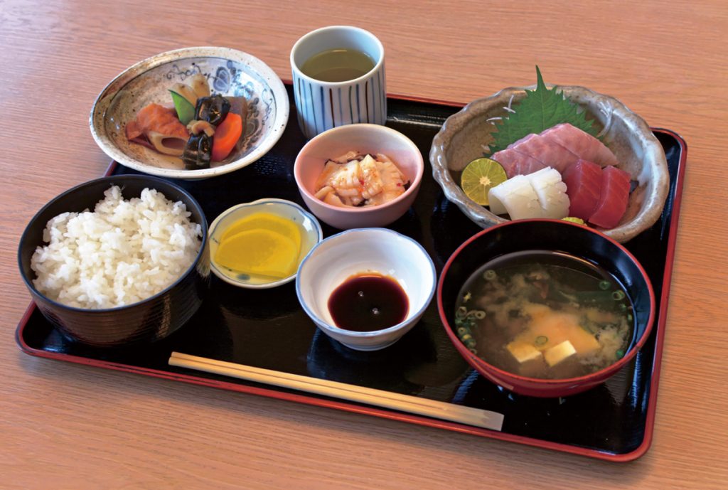 こんなとろこに 定食が絶品の店 店主が探し求めた いい魚 がここにある お食事処 むらかみ 日刊あわわ