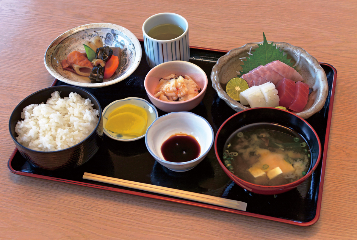 こんなとろこに 定食が絶品の店 店主が探し求めた いい魚 がここにある お食事処 むらかみ 日刊あわわ