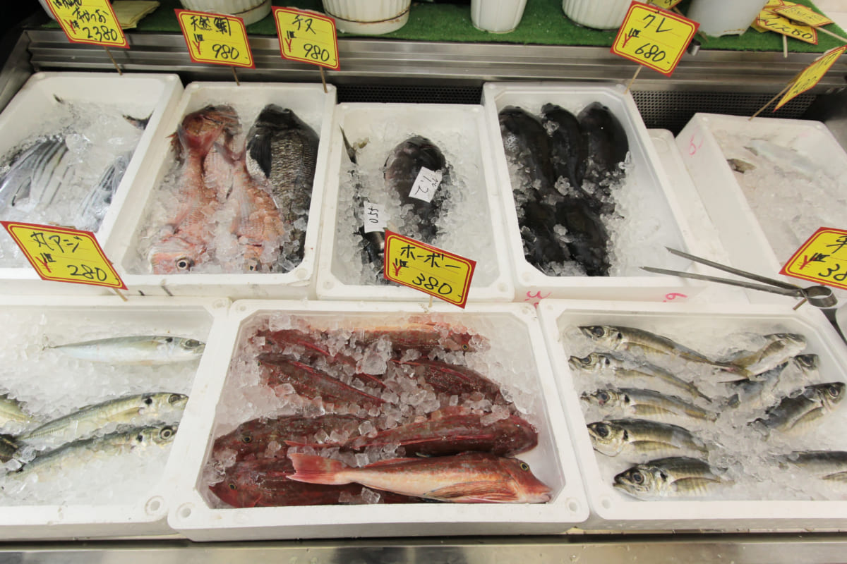 那賀町 山間部の台所 福永鮮魚店 自慢の刺身 飛ぶように売れる魅惑の焼き鳥も要チェック 日刊あわわ 那賀町 山間部の台所 福永鮮魚店 自慢の刺身 飛ぶように売れる魅惑の焼き鳥も要チェック 日刊あわわ