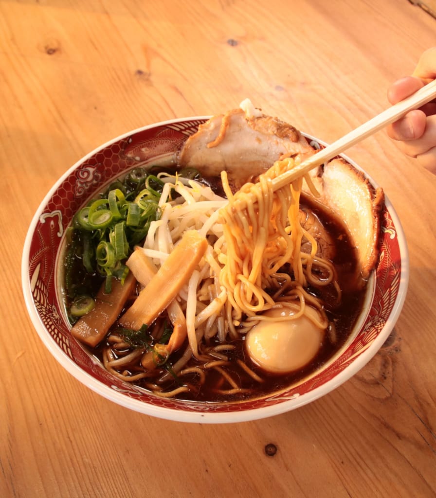 11月open 麺屋 釜田 かまた 名西郡石井町 徳島ラーメンの原点を感じる一杯 平成生まれには新しい 日刊あわわ