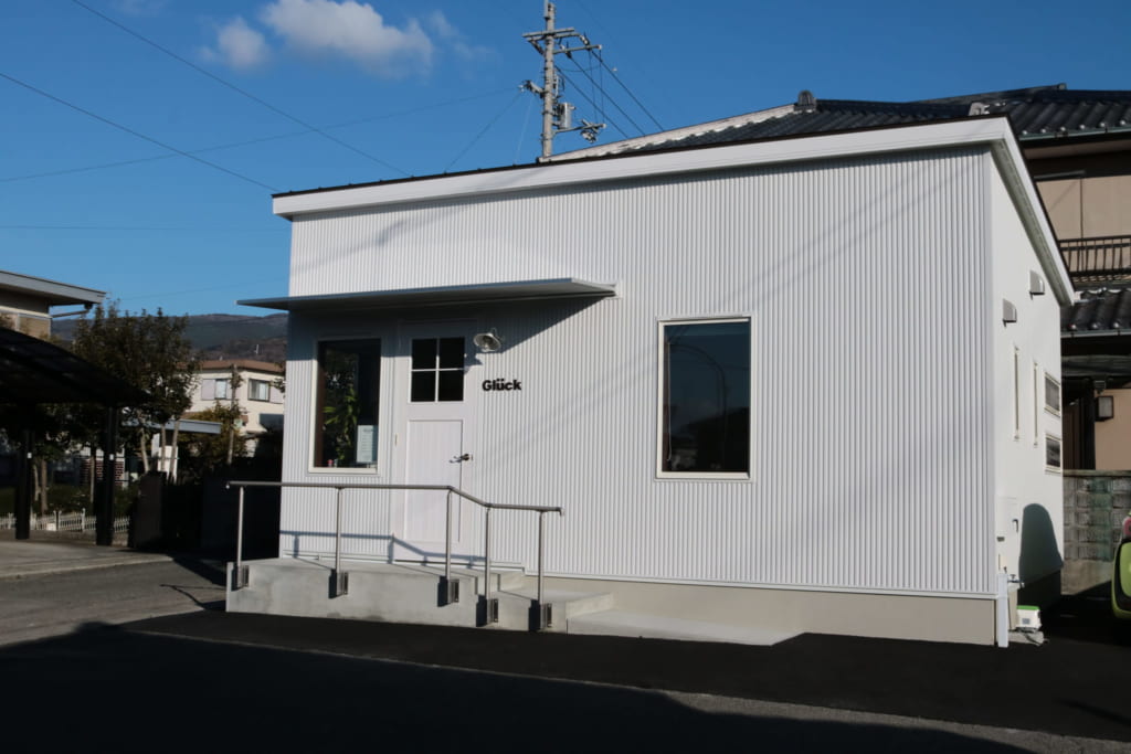 12月open Gluck Hair Design グリュック 板野郡上板町 女性限定なので 男性の目を気にせずにカットしてもらえるよ 日刊あわわ